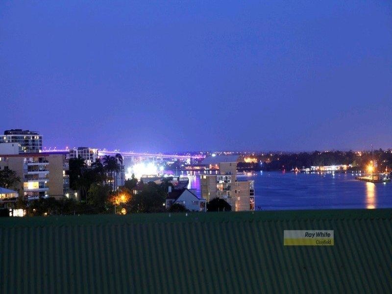 90 Hillside Crescent, Hamilton QLD 4007