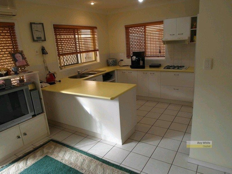 51 College Street, Hamilton QLD 4007