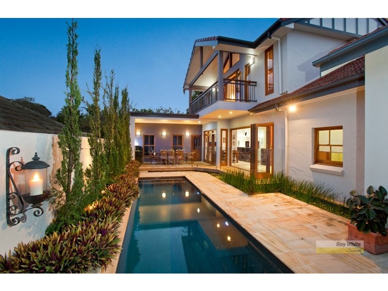 7 London Road, Clayfield QLD 4011