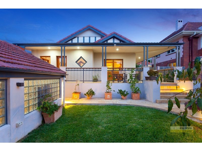 7 London Road, Clayfield QLD 4011