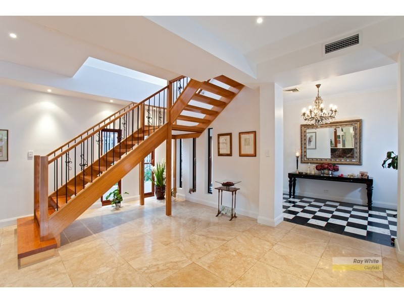 7 London Road, Clayfield QLD 4011