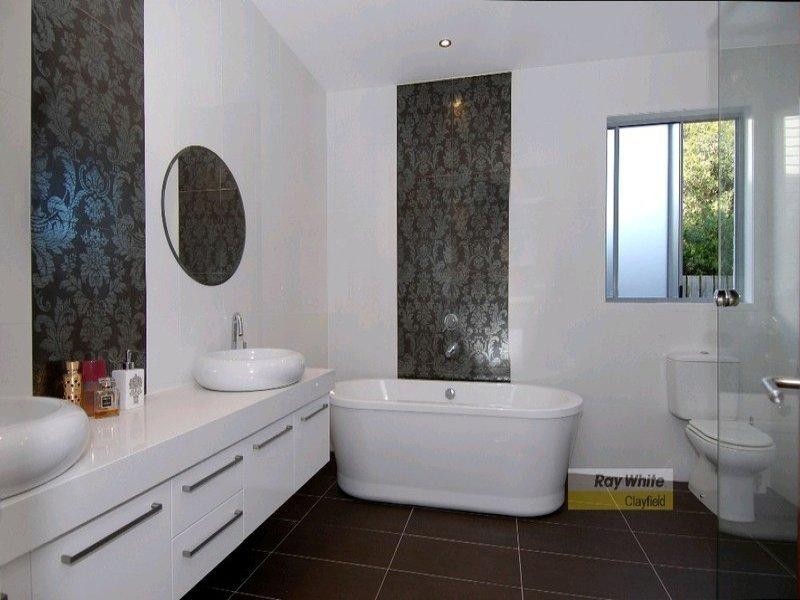 84 Mein Street, Hendra QLD 4011