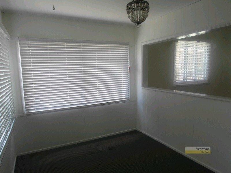 16 Rosemount Terrace, Windsor QLD 4030