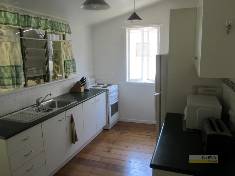 16 Lucy Street, Albion QLD 4010