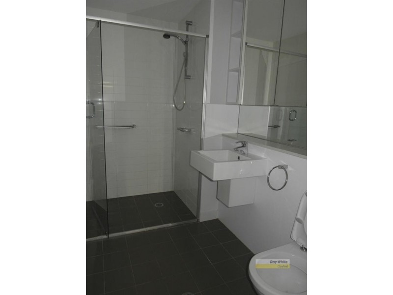 867/43 Hercules Street, Hamilton QLD 4007