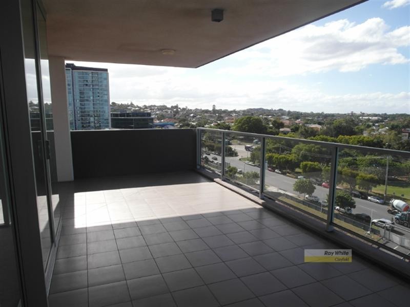 867/43 Hercules Street, Hamilton QLD 4007