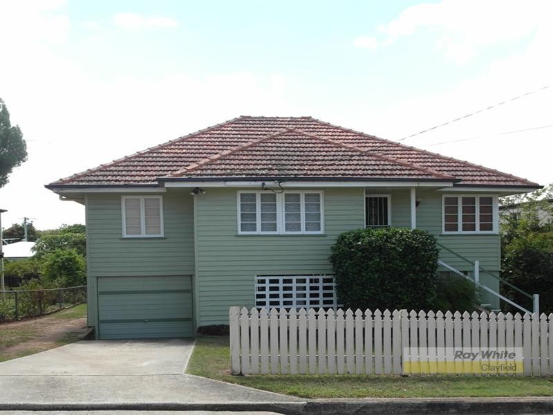 14 Woodville Street, Hendra QLD 4011