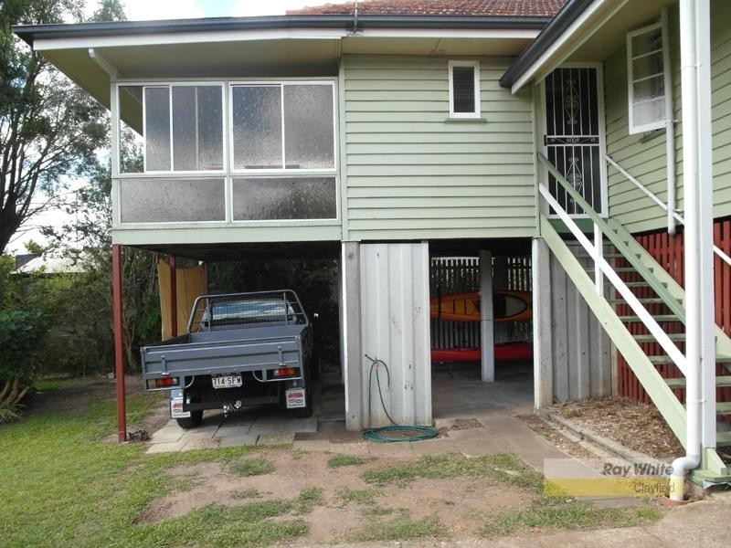 14 Woodville Street, Hendra QLD 4011