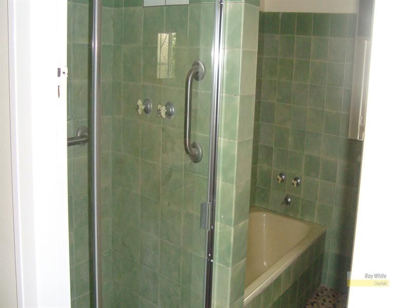 20 Highcrest Avenue, Wavell Heights QLD 4012