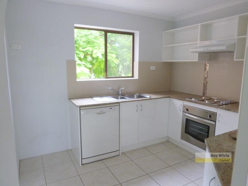 2/49 Railway Parade, Clayfield QLD 4011