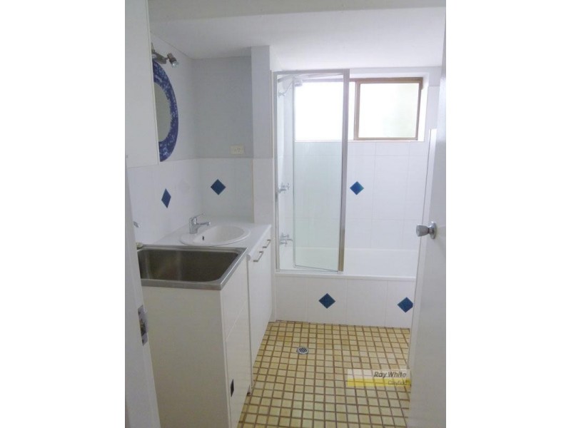 2/49 Railway Parade, Clayfield QLD 4011