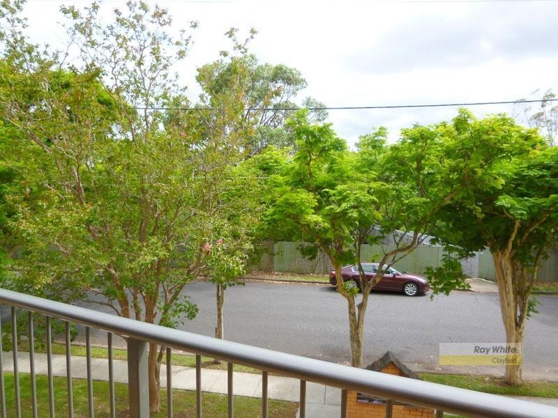 2/49 Railway Parade, Clayfield QLD 4011
