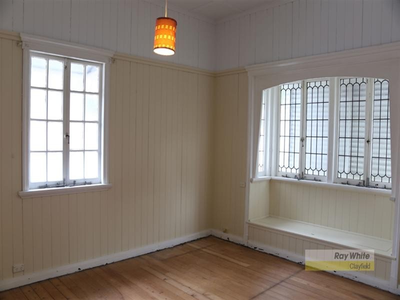 7 Charlton Street, Hamilton QLD 4007