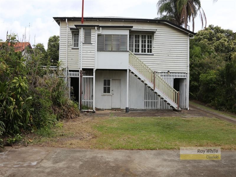 7 Charlton Street, Hamilton QLD 4007