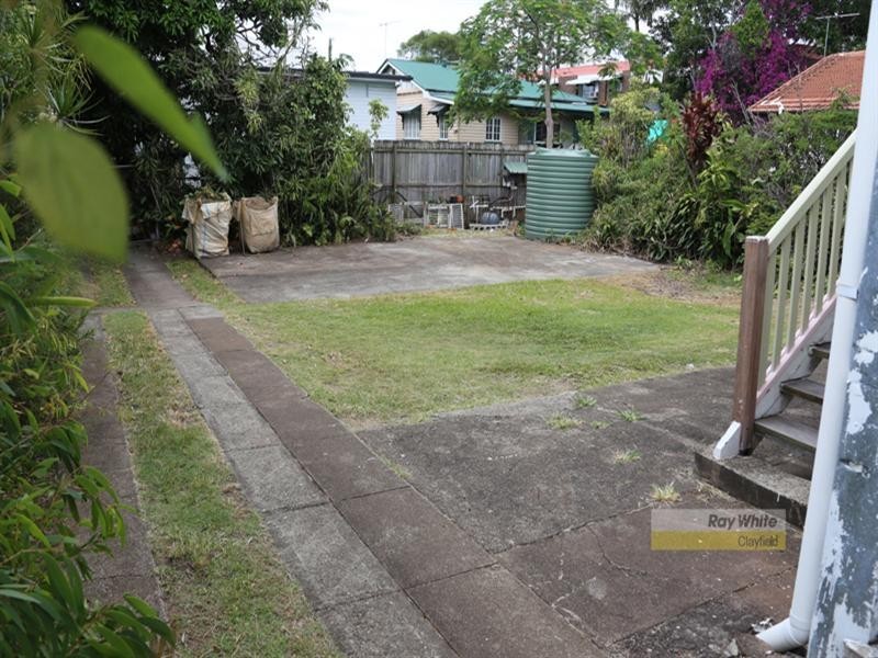 7 Charlton Street, Hamilton QLD 4007