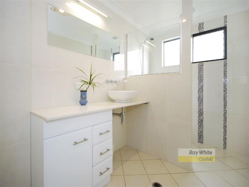 21 Cromwell Street, Wooloowin QLD 4030