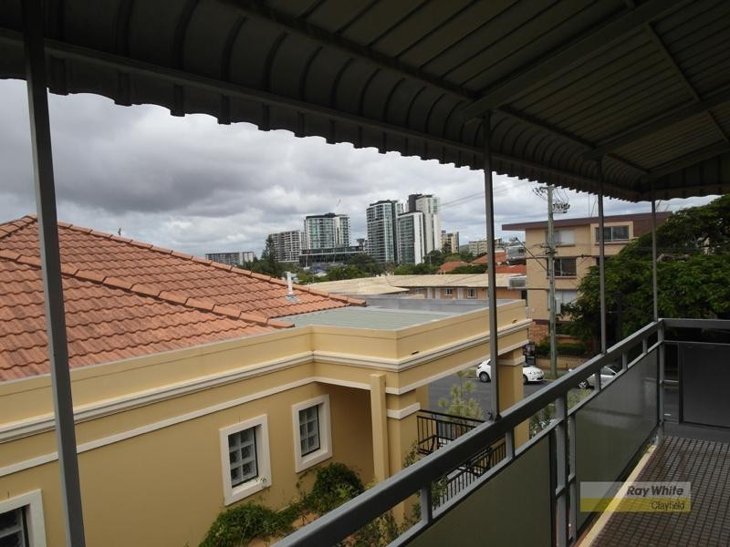 4/142 Windermere Road, Hamilton QLD 4007