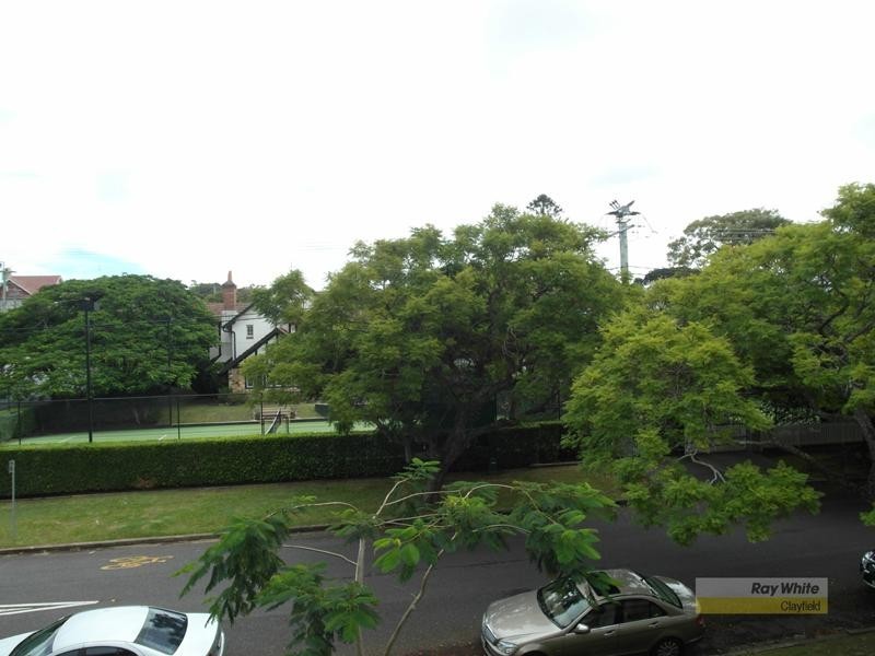 4/142 Windermere Road, Hamilton QLD 4007