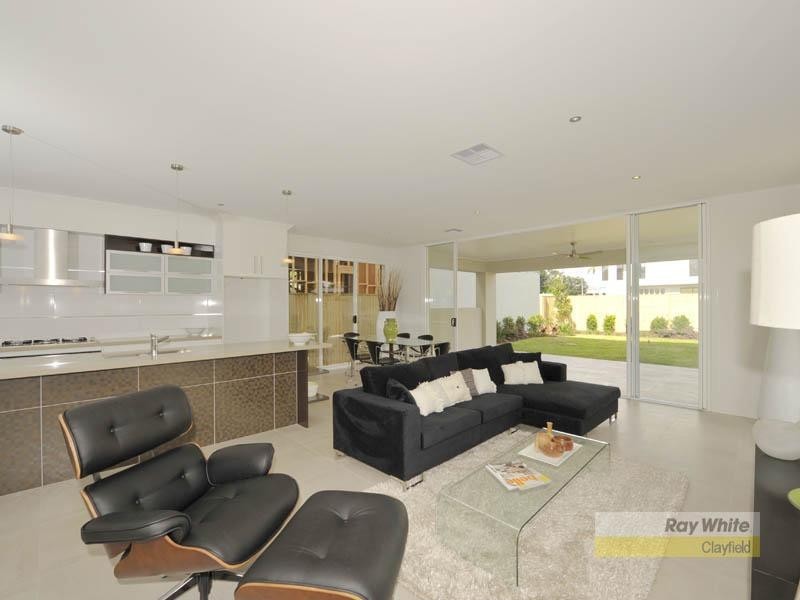 4 School Street, Hendra QLD 4011