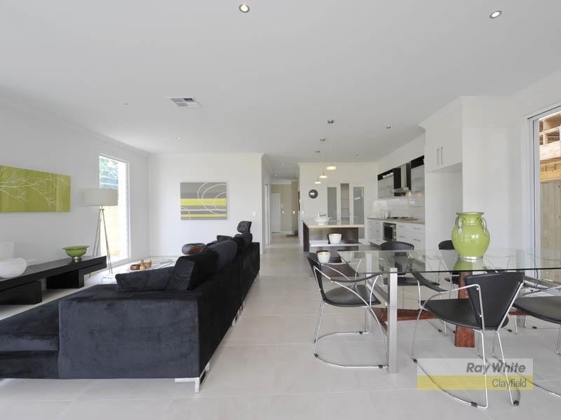 4 School Street, Hendra QLD 4011