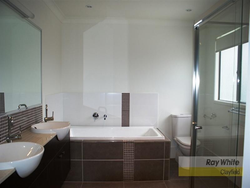 52 Ure Street, Hendra QLD 4011