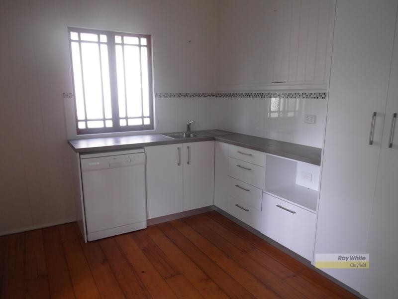 8 Lydia Street, Wooloowin QLD 4030