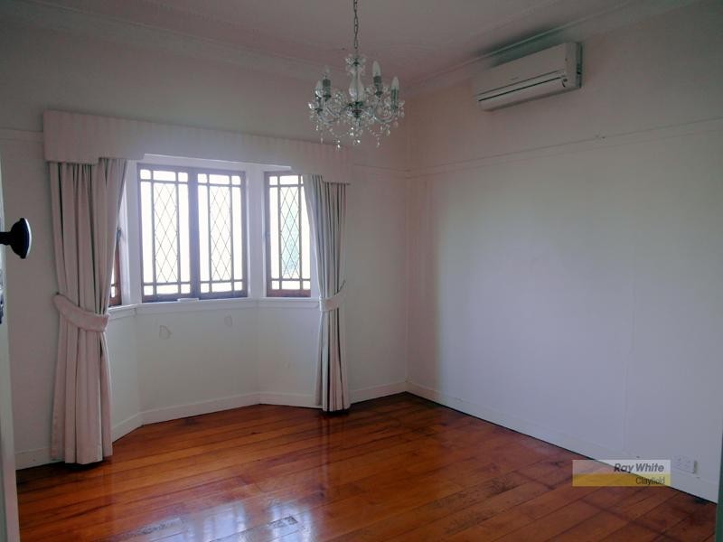 8 Lydia Street, Wooloowin QLD 4030