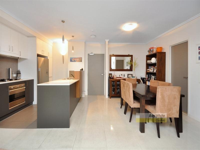 857/43 Hercules Street, Hamilton QLD 4007