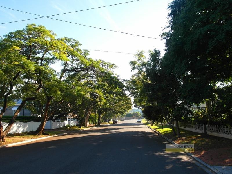 1/23 Denham Street, Clayfield QLD 4011