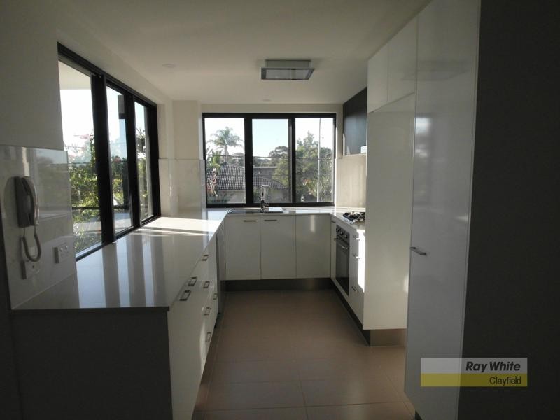 2/4 Garnet Street, Clayfield QLD 4011