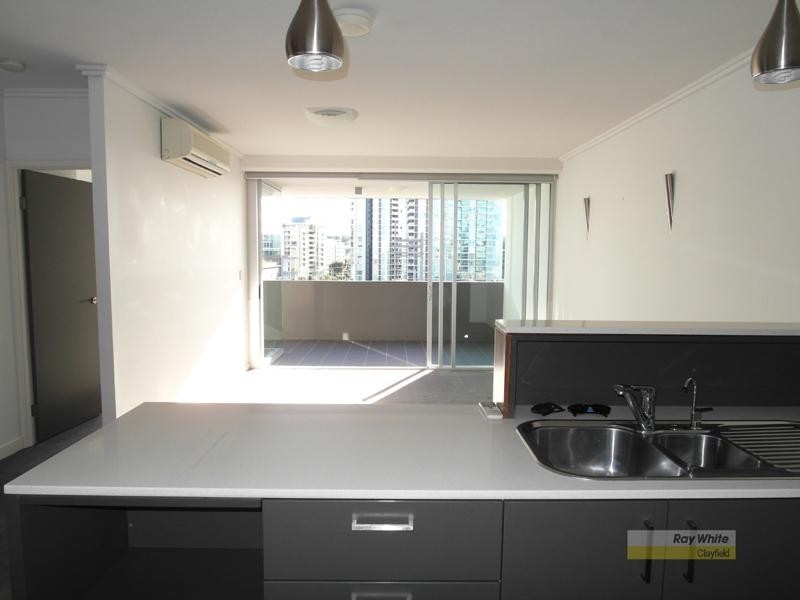 845/43 Hercules Street, Hamilton QLD 4007