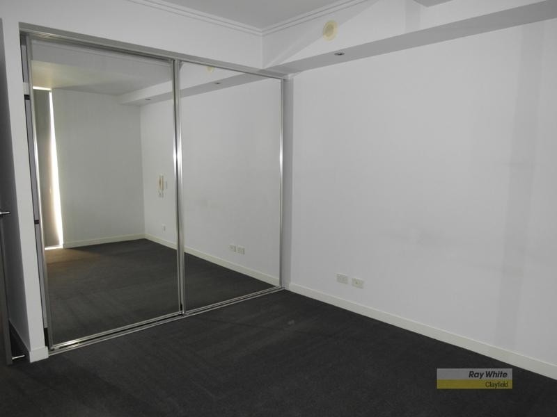 845/43 Hercules Street, Hamilton QLD 4007