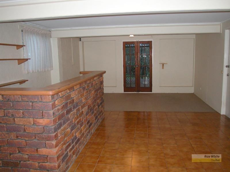 8 Crowndale Street, Wavell Heights QLD 4012