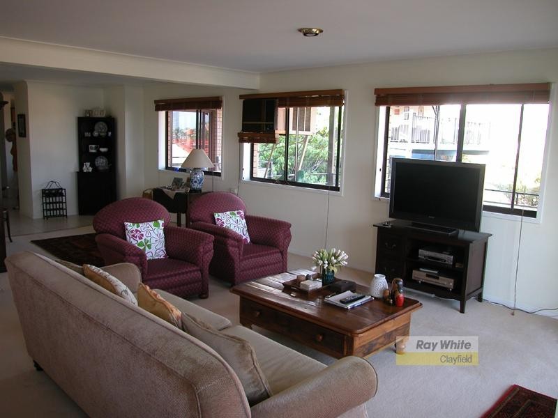 8/24a Crescent Road, Hamilton QLD 4007