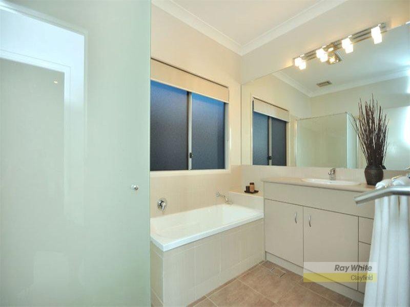 14 Lilley Street, Hendra QLD 4011