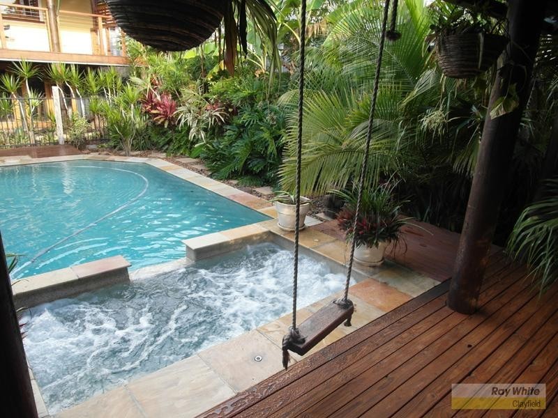 19 Morris Street, Wooloowin QLD 4030