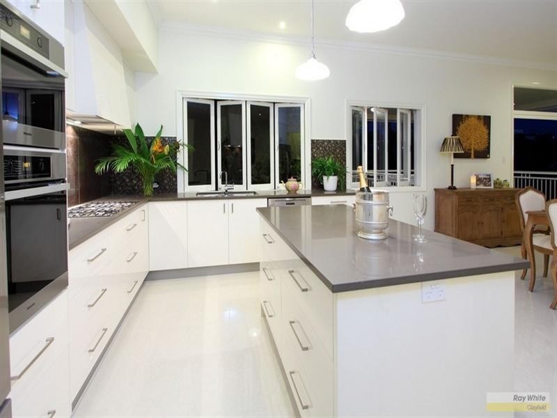 8 Royal Terrace, Hamilton QLD 4007