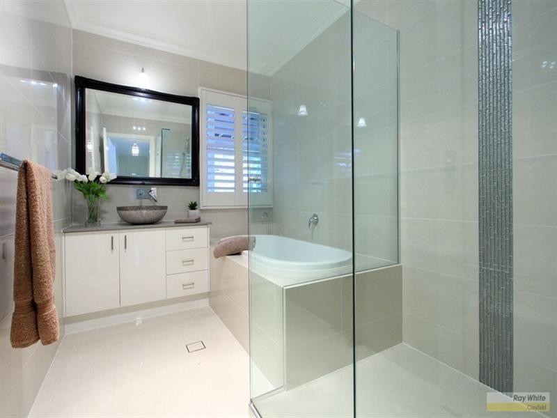 8 Royal Terrace, Hamilton QLD 4007