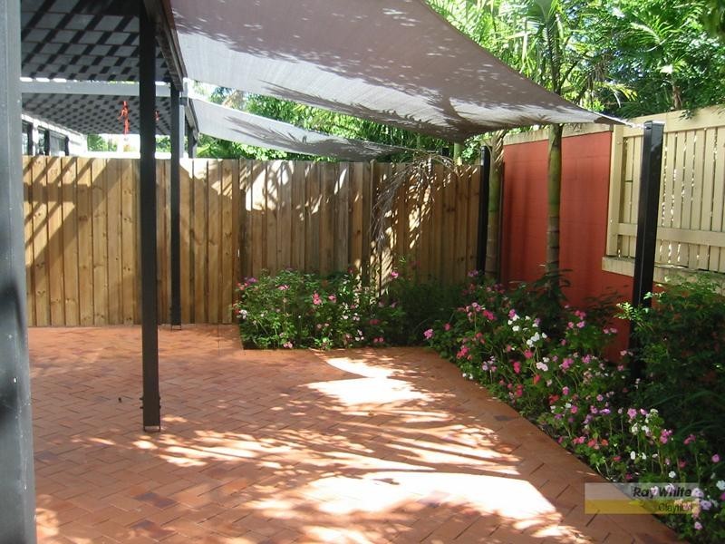 2/22 Vine Street, Ascot QLD 4007