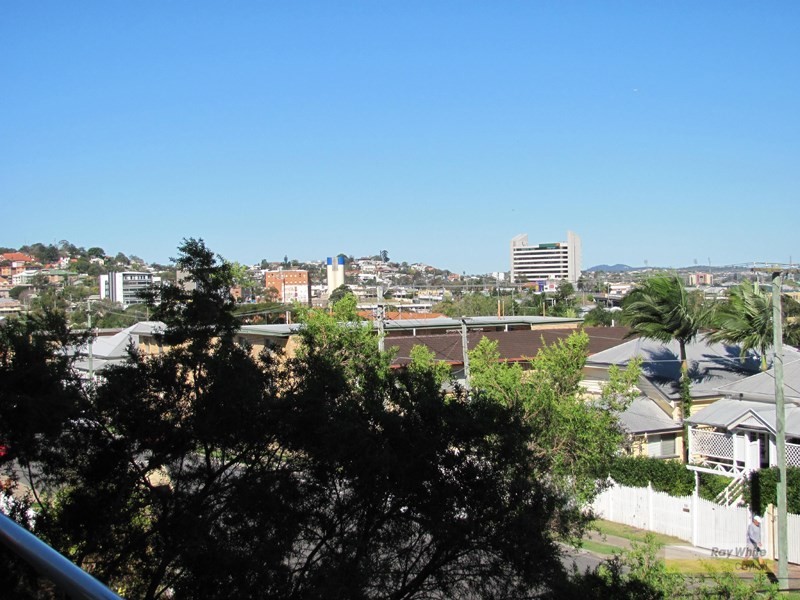 2/123-125 Stoneleigh Street, Lutwyche QLD 4030