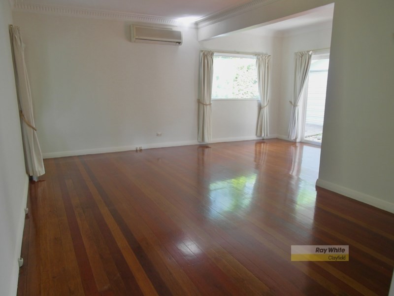 26 Vaucluse Street, Wavell Heights QLD 4012