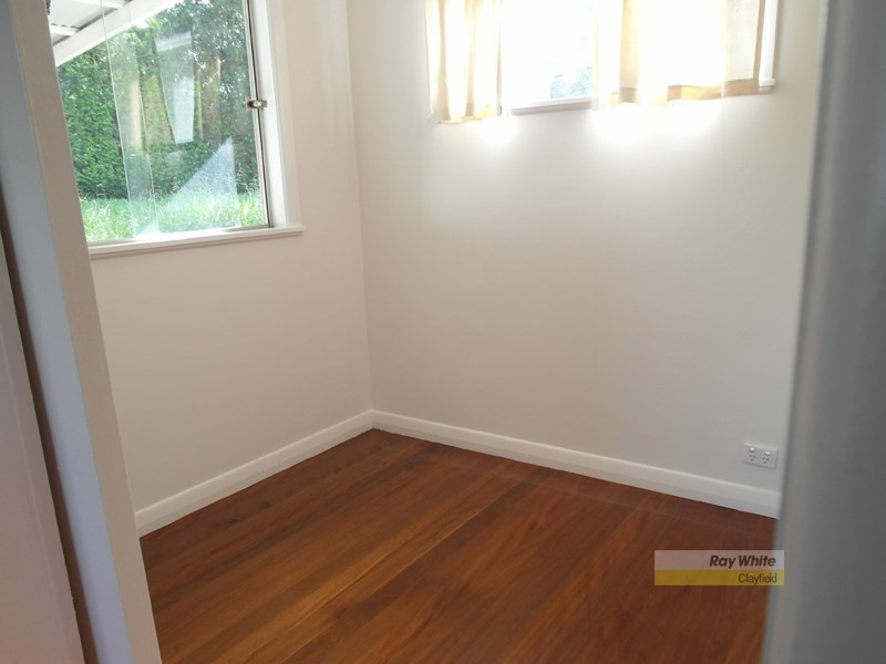 26 Vaucluse Street, Wavell Heights QLD 4012