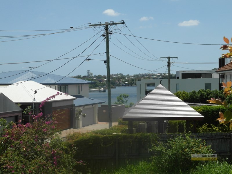 18 Laidlaw Parade, East Brisbane QLD 4169