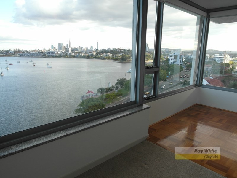 6C/11 Hillside Crescent, Hamilton QLD 4007