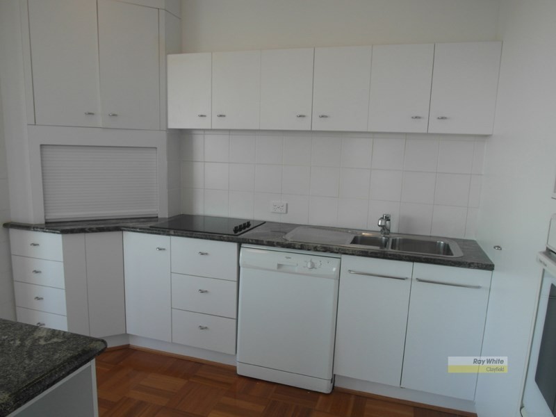 6C/11 Hillside Crescent, Hamilton QLD 4007