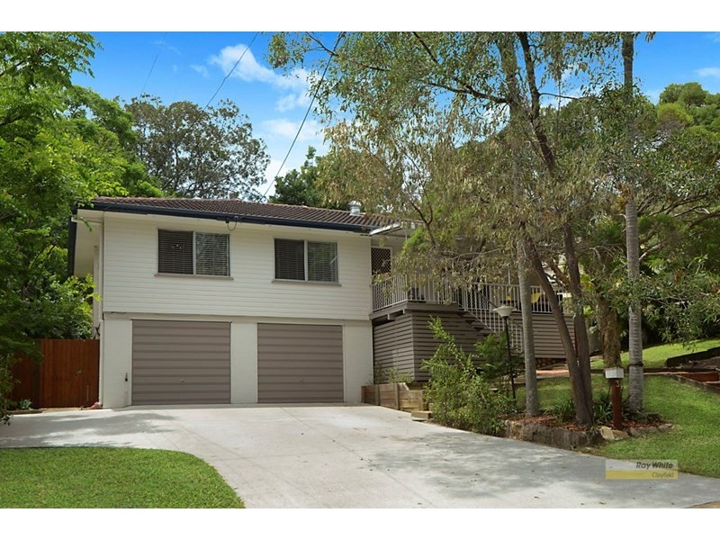 3 Halton Street, Stafford Heights QLD 4053