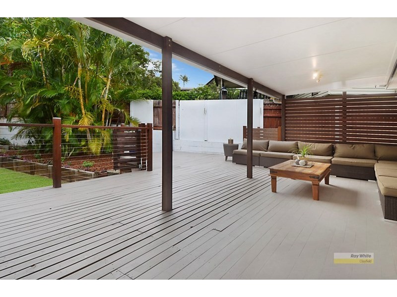 3 Halton Street, Stafford Heights QLD 4053