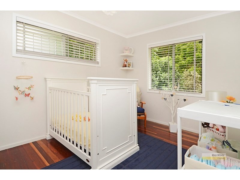 3 Halton Street, Stafford Heights QLD 4053