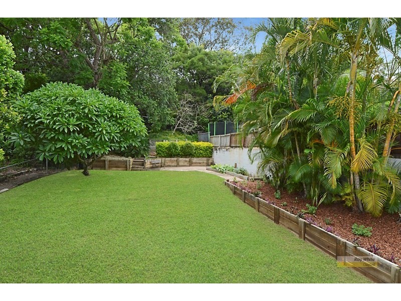 3 Halton Street, Stafford Heights QLD 4053