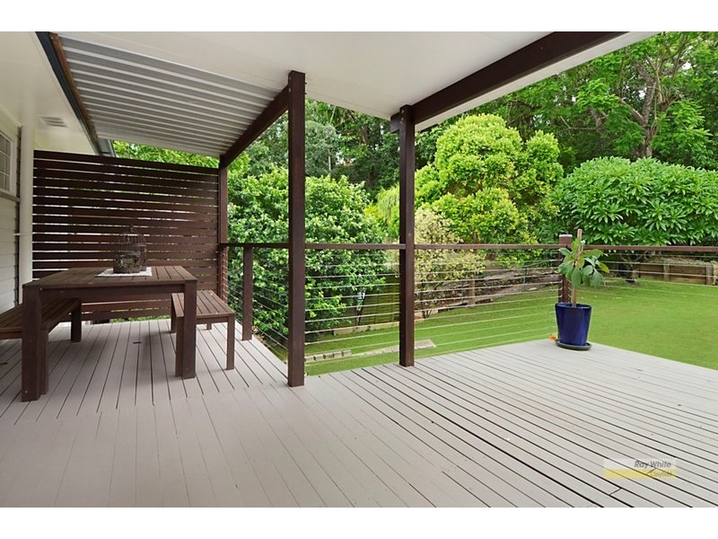 3 Halton Street, Stafford Heights QLD 4053